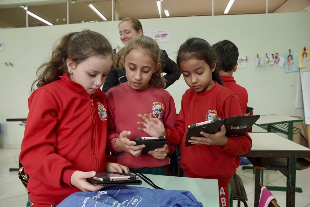 Escolas públicas da Região Metropolitana de Goiânia recebem tablets nesta semana
