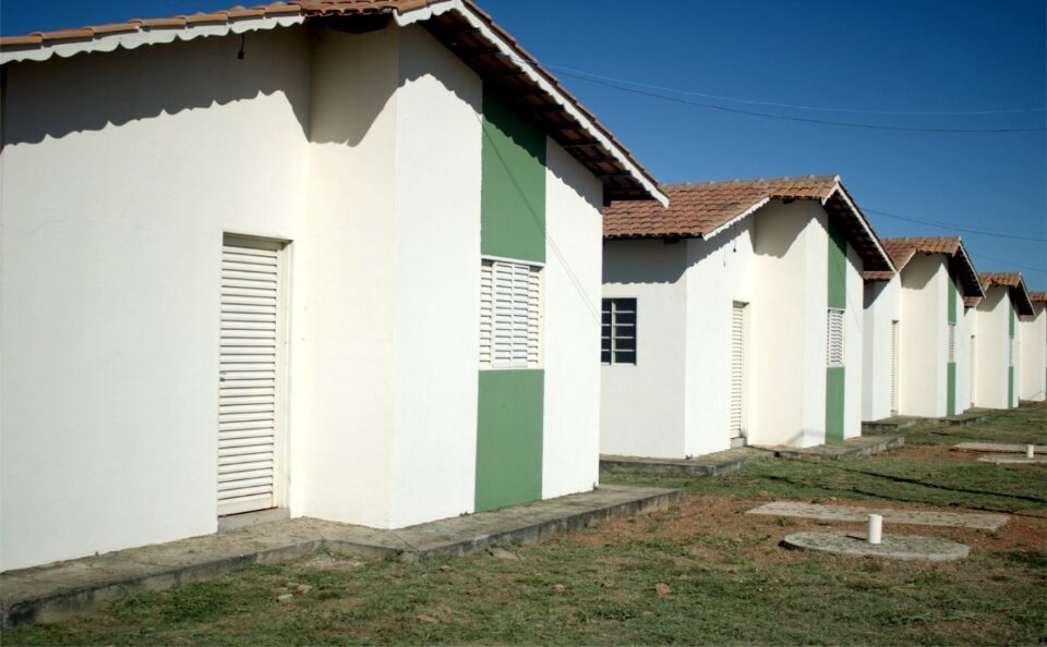 Agehab dá início à construção de casas a custo zero em Ouvidor
