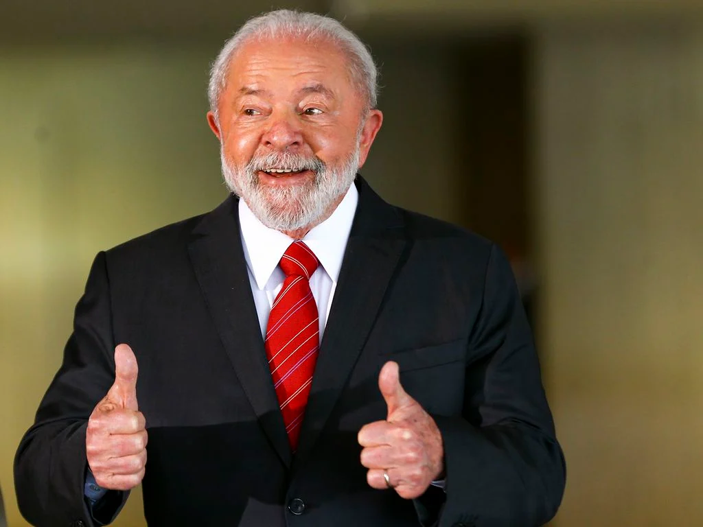 Mais da metade da população brasileira aprova o trabalho do Presidente Lula