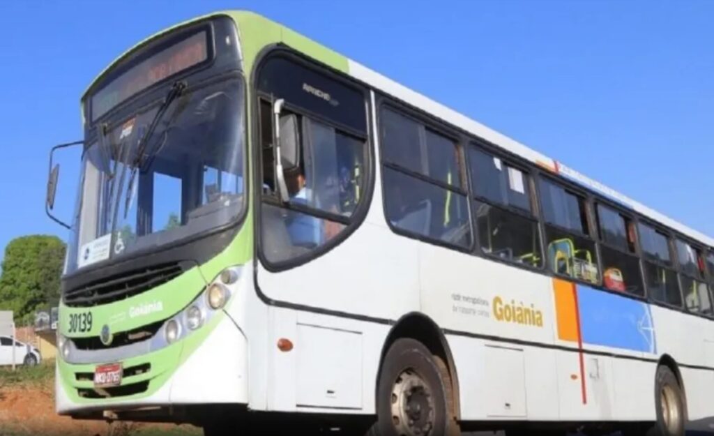 Motoristas de ônibus de Goiânia entram em greve na próxima sexta-feira, 30