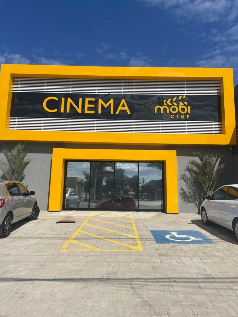 Senador Canedo vai inaugurar primeiro cinema da história da cidade
