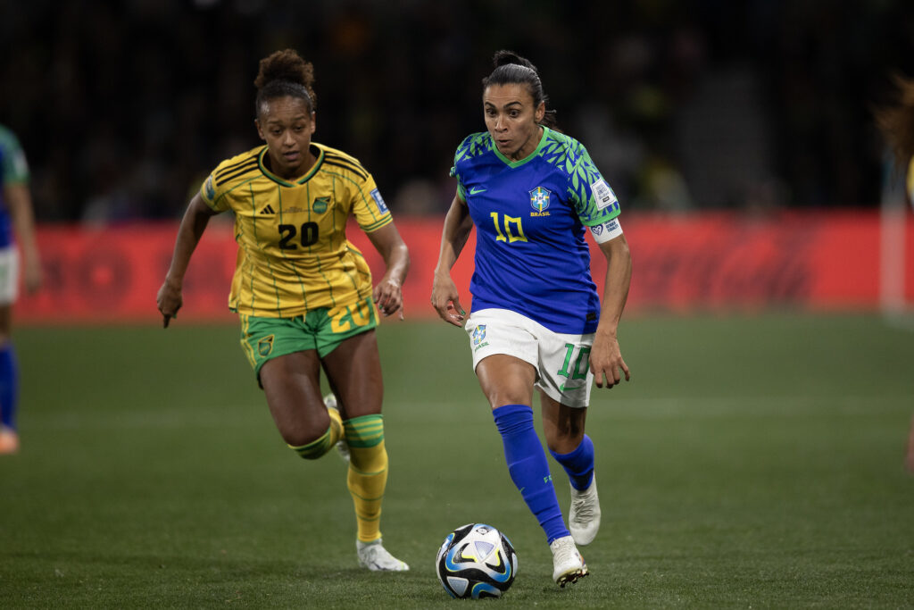 Brasil empata com a Jamaica e é eliminado da Copa do Mundo Feminina