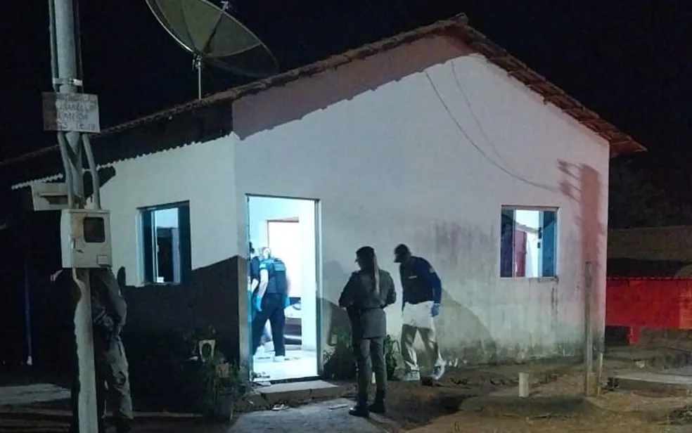 Chacina dentro de residência em Itapaci deixa quatro pessoas mortas