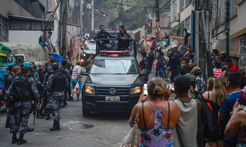 Ações policiais em favelas causam prejuízo de R$ 14 milhões por ano