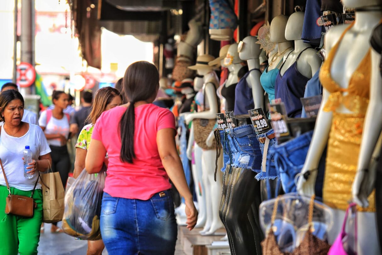 Com 873 mil pessoas, Goiás lidera empregos no comércio no Centro-Oeste