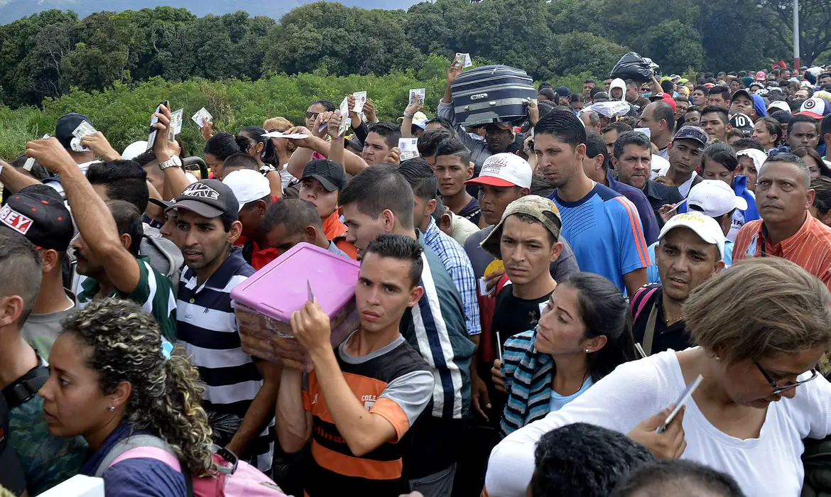 Maioria dos refugiados no Brasil são venezuelanos, aponta Comitê Nacional para Refugiados