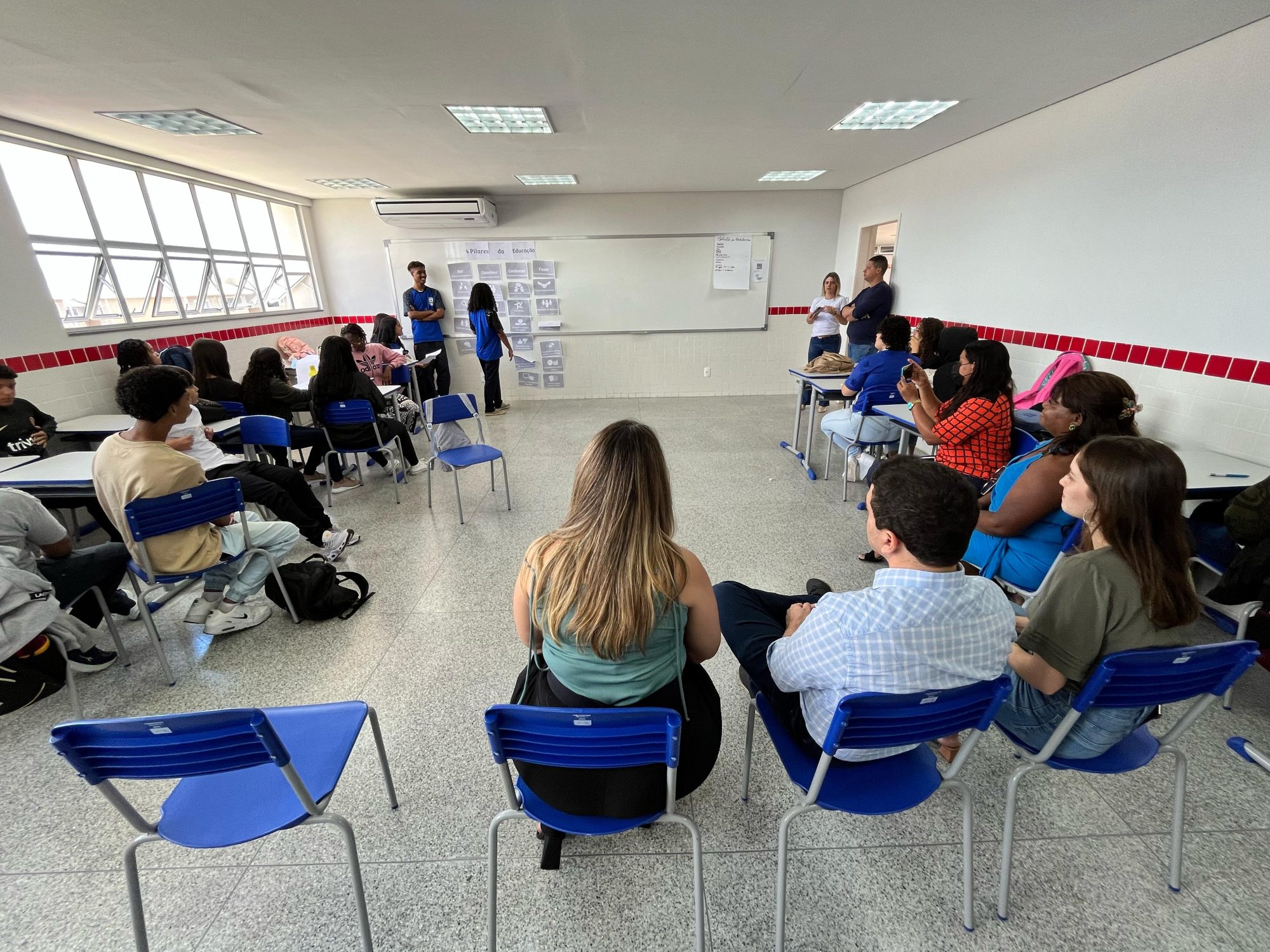 Alunos da rede estadual de Goiás começam o Ensino Médio fazendo curso técnico