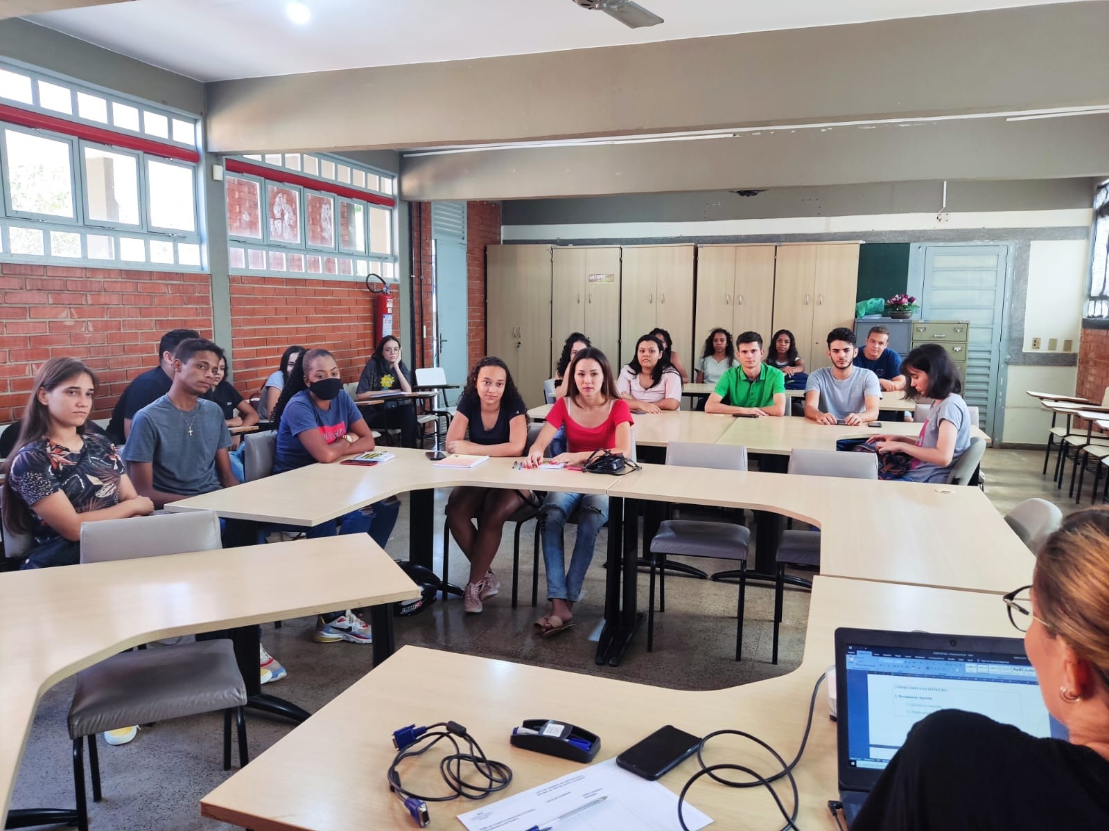 Governo de Goiás abre seleção para instrutores de cursos do Pronatec