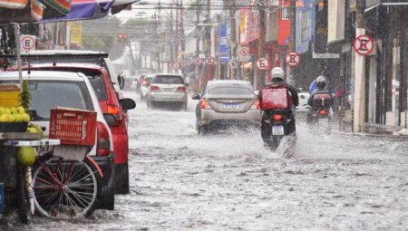 Cimehgo alerta para chuvas fortes em várias regiões de Goiás