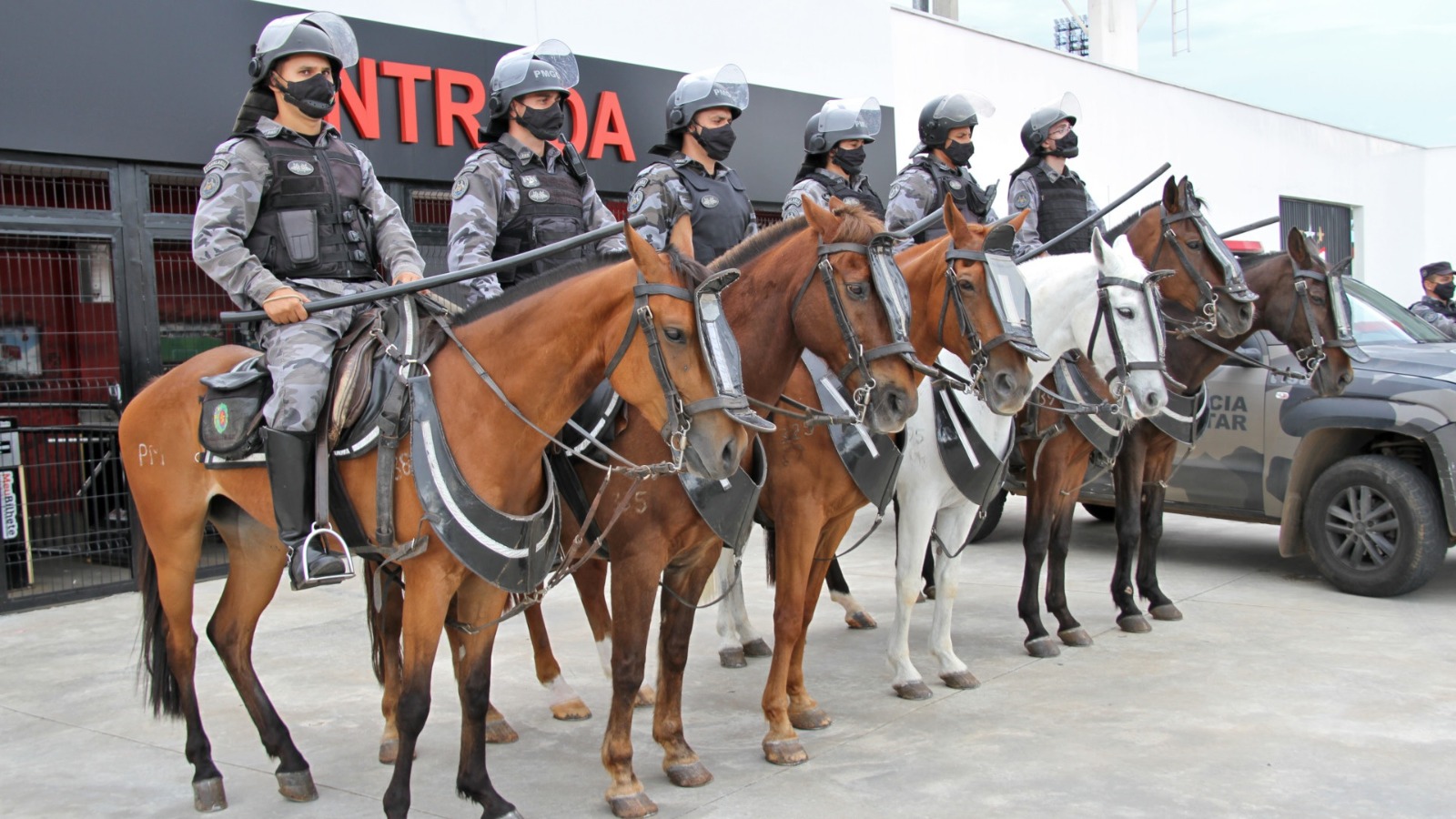 Polícia Militar monta força-tarefa para garantir segurança no pré-carnaval de Goiânia