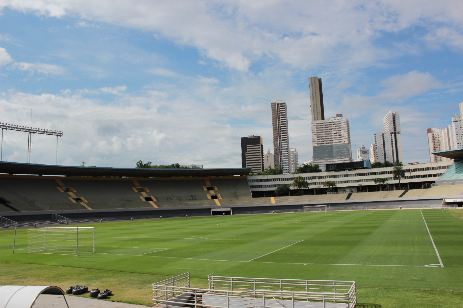 Governo define modelo para revitalização e modernização do Estádio Serra Dourada