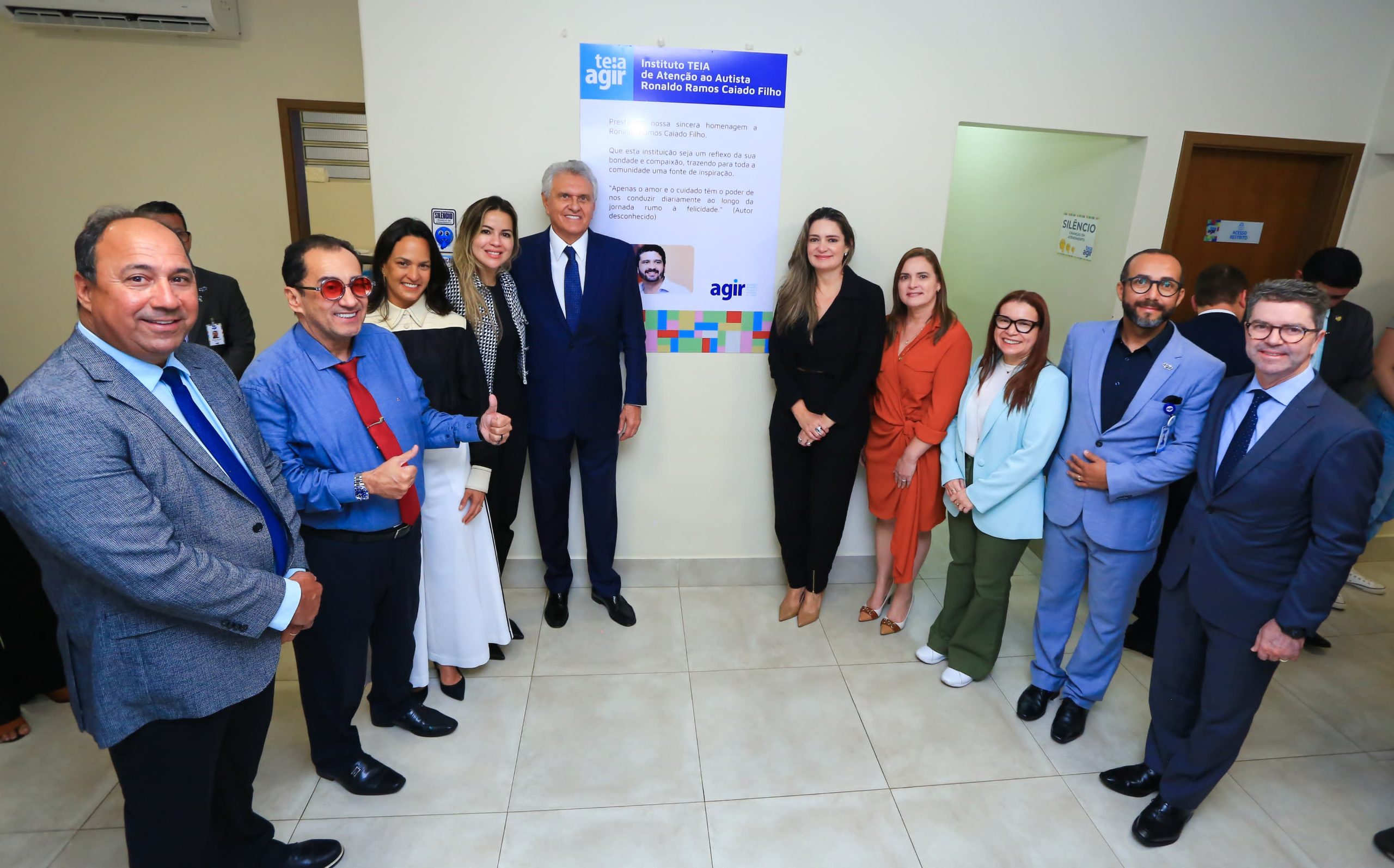 Governador Ronaldo Caiado visita clínica especializada em autismo: troca de experiências para avançar no atendimento à população