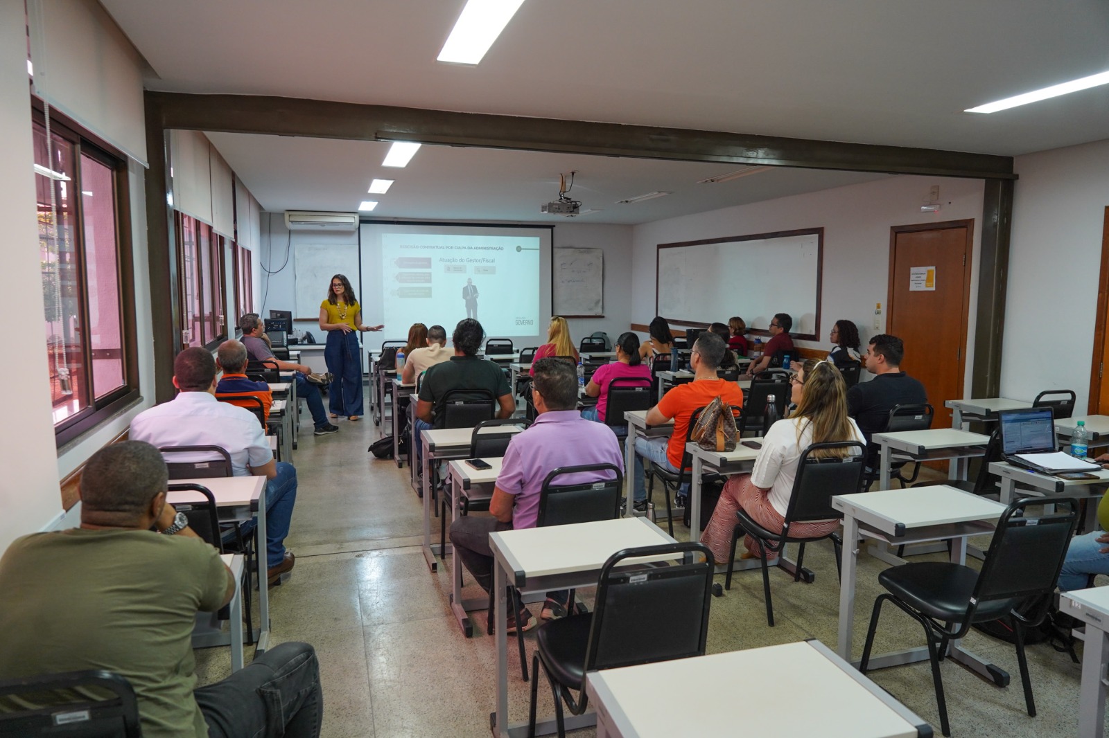 Governo de Goiás abre seleção para instrutores da Escola de Governo