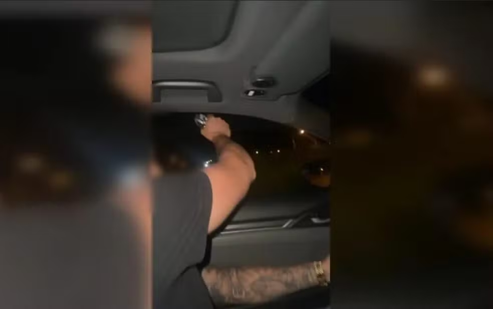 CAC é preso suspeito de atirar para o alto enquanto dirigia carro, em Goiânia