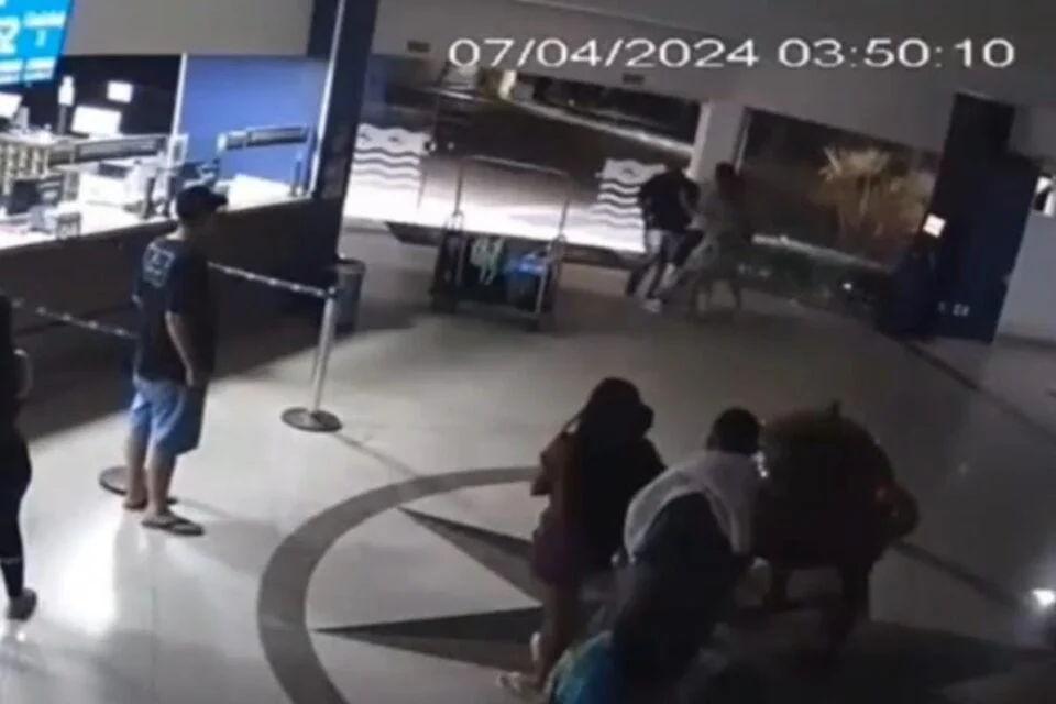 Turista bêbado é preso após agredir funcionários de hotel em Caldas Novas