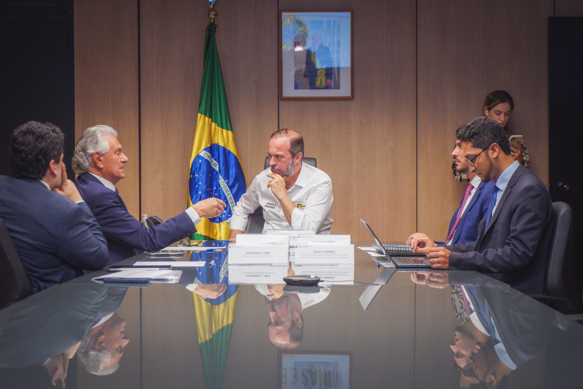 Governador Ronaldo Caiado em audiência com o ministro de Minas e Energia, Alexandre Silveira: falta de energia atrapalha crescimento de Goiás