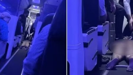 Passageiro nu provoca pouso de emergência de avião ao derrubar comissária