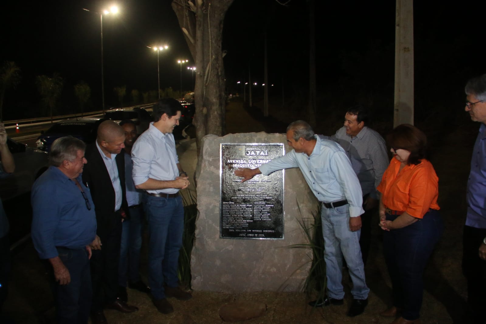 Vice-governador e prefeito de Jataí inauguram duplicação de via que homenageia Maguito Vilela