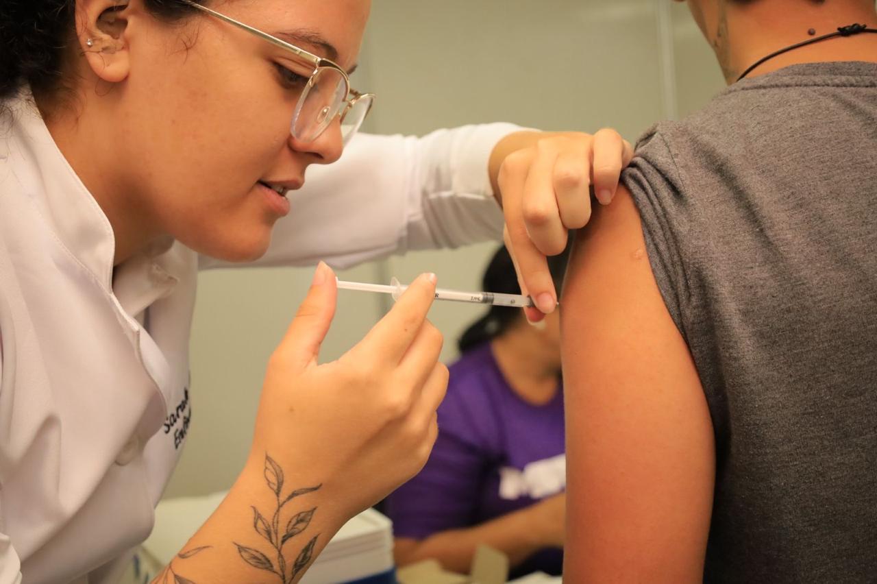  Prefeitura de Goiânia segue com vacinação contra Influenza: objetivo é melhorar a cobertura vacinal, que hoje está em 31,42% do público-alvo