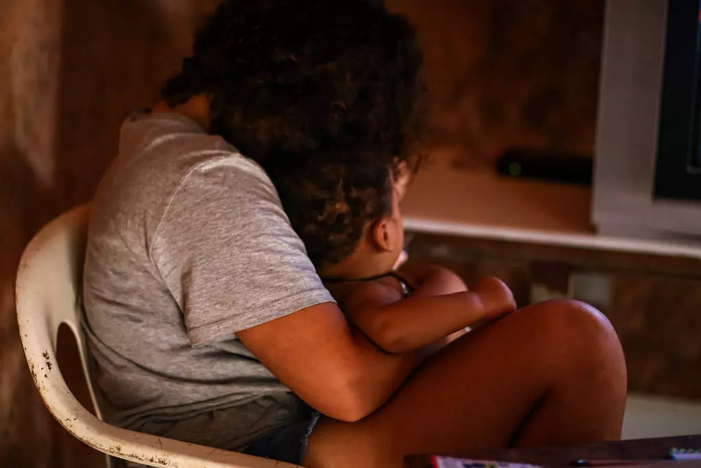 40% das vítimas de estupro são crianças e adolescentes negros, aponta pesquisa