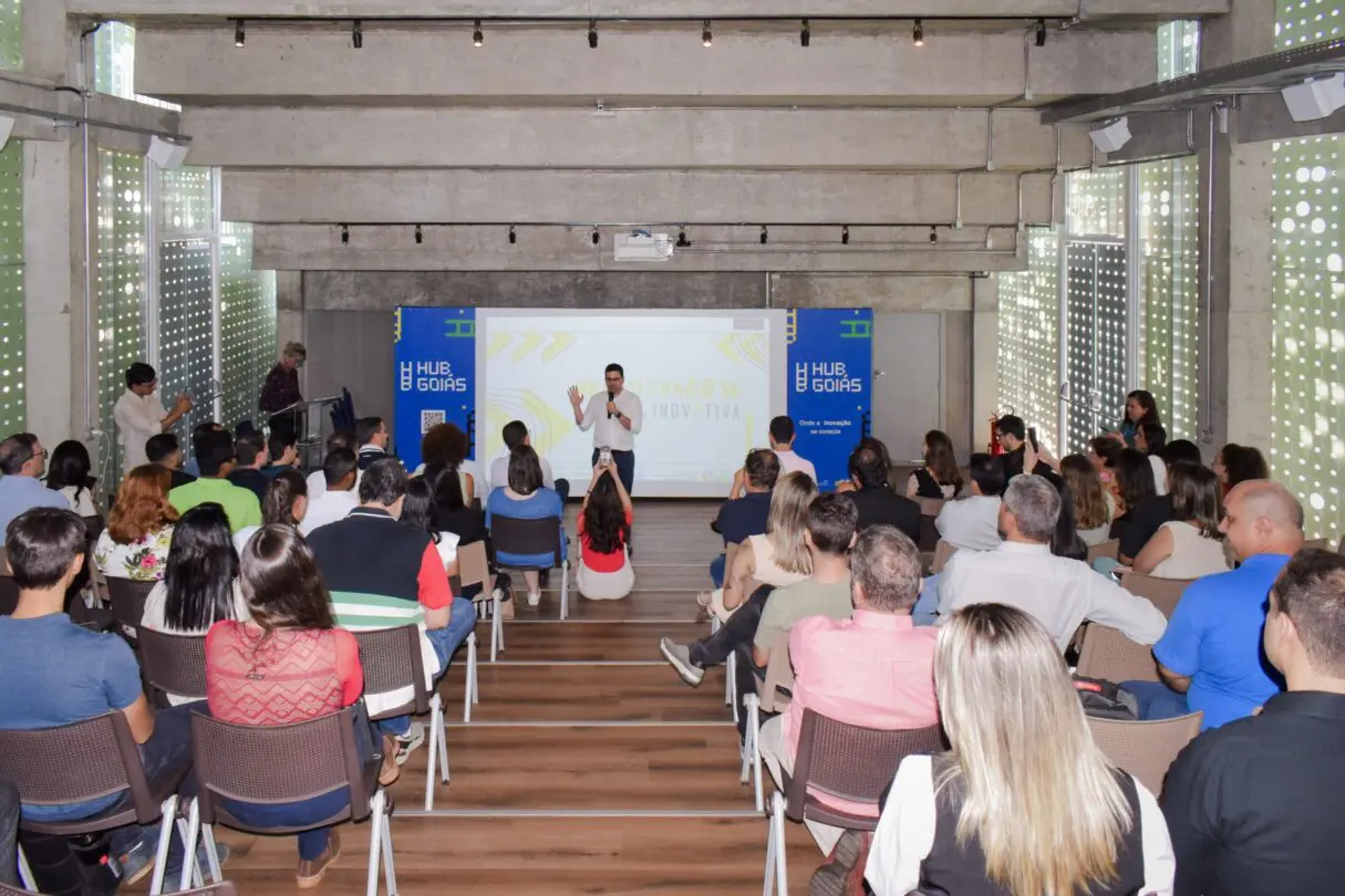 Solenidade realizada no HUB Goiás, em Goiânia, marca lançamento de novo edital para apoio a startups (Foto: Secti)
