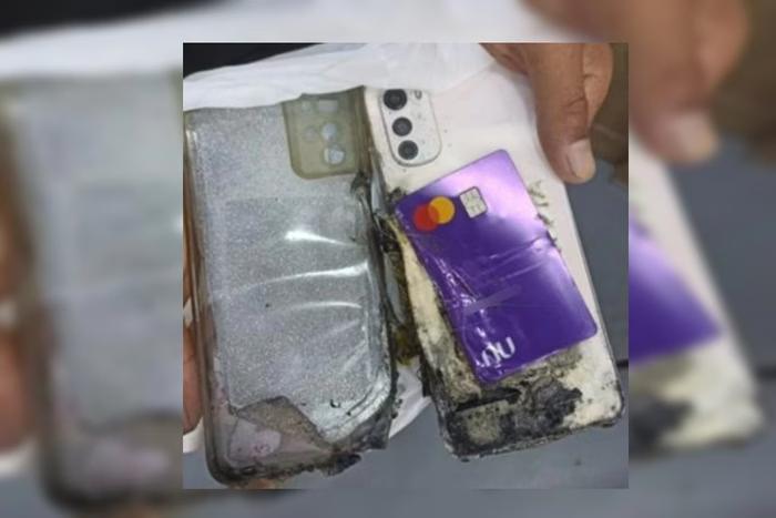 Celular Motorola E32 Explode no Bolso de Jovem em Goiás