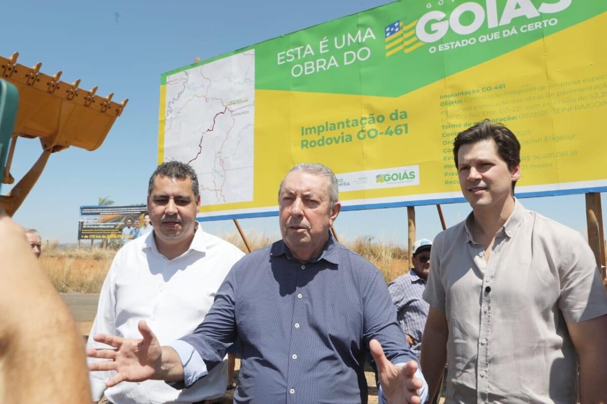 Conduzida pelo Ifag, obra de 52 km integra plano de infraestrutura do Governo de Goiás; Daniel Vilela destacou corredor regional, Zé Mário ressaltou retorno da contribuição dos produtores com o Fundeinfra