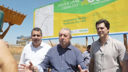 Conduzida pelo Ifag, obra de 52 km integra plano de infraestrutura do Governo de Goiás; Daniel Vilela destacou corredor regional, Zé Mário ressaltou retorno da contribuição dos produtores com o Fundeinfra