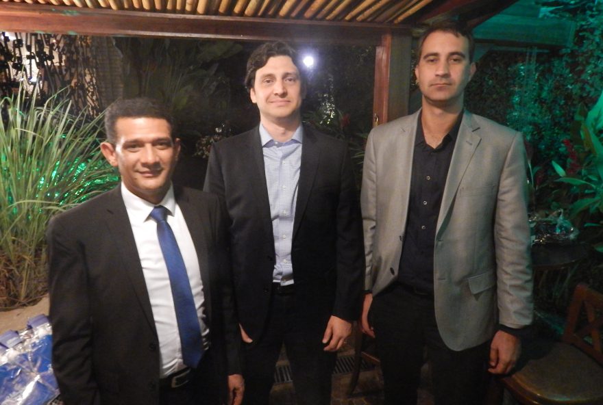 Empreendimento. JURANDIR OLIVEIRA, JOÃO VICTOR ARAÚJO e LEONARDO RODRIGUES durante jantar de lançamento do condomínio horizontal Villagio Toscana, realizado pela BrDU Urbanismo, na noite desta quarta-feira (28), no restaurante Assoluto