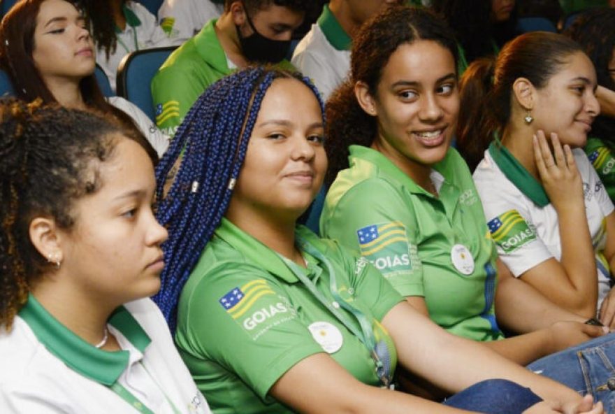 Programa Aprendiz do Futuro tem jovens lotados em órgãos públicos nos 246 municípios (Foto: Wagnas Cabral)