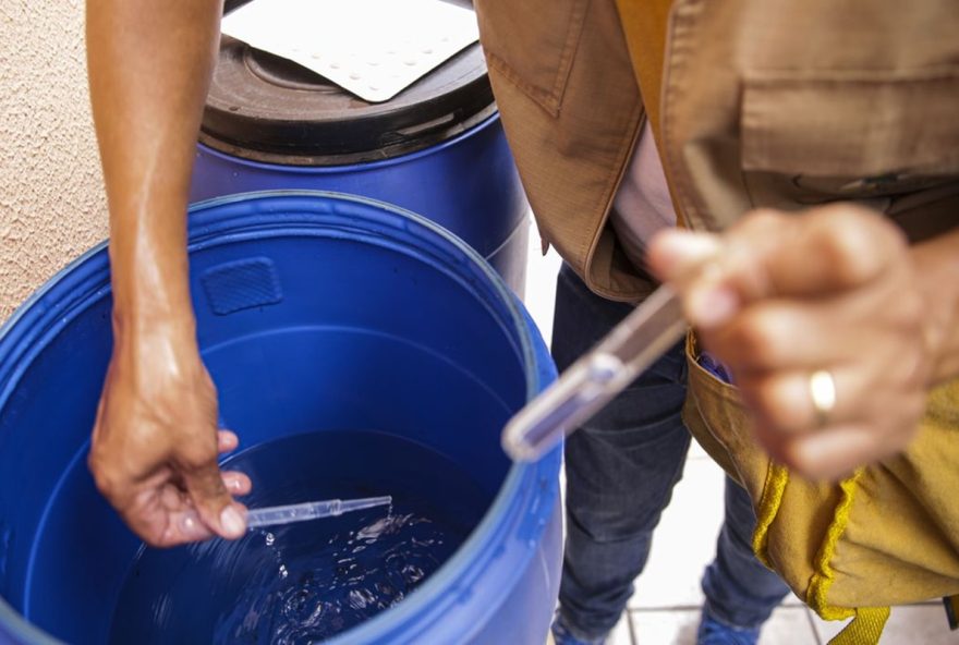 Infecções podem ser causadas pela ingestão de alimentos ou água contaminadas. Estado já registrou mais de 3 mil casos. (Foto: Marcelo Camargo/Agência Brasil)