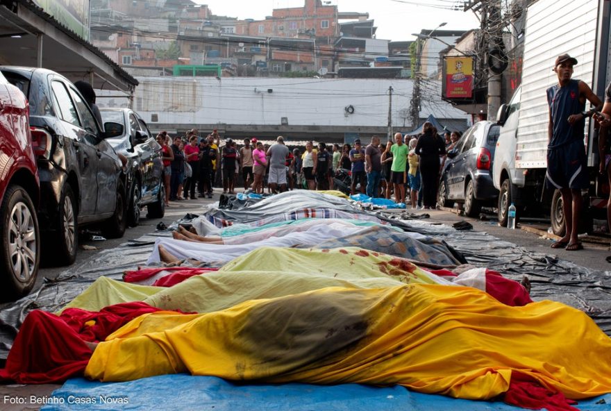 117-corpos-dos-suspeitos-mortos-no-rj-sao-liberados2C-defensoria-confirma-megaoperacao-no-complexo-do-alemao-eco-do-alemao-noticias