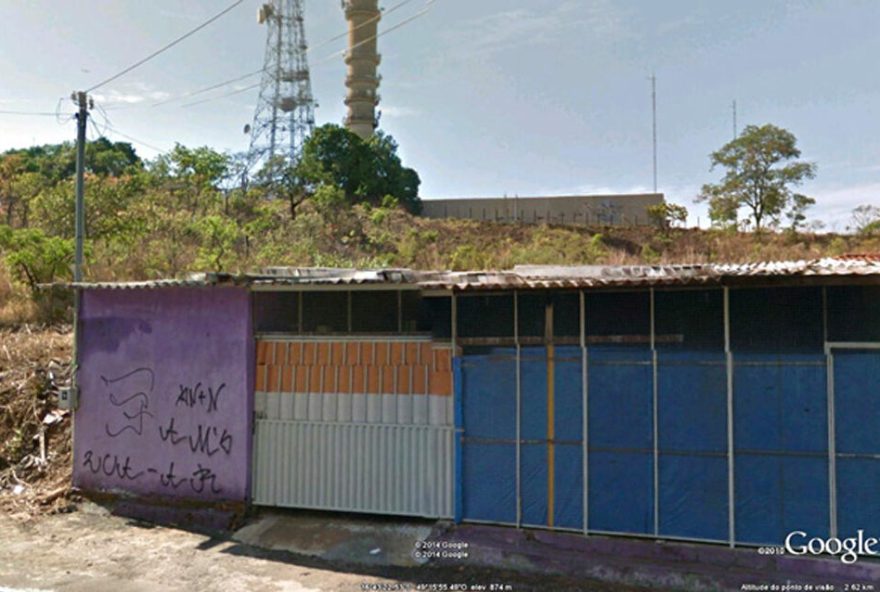 Espaço é usado por religiosos para cultos e até moradia, mas também é cena de crimes.(Foto: Google/MPGO)