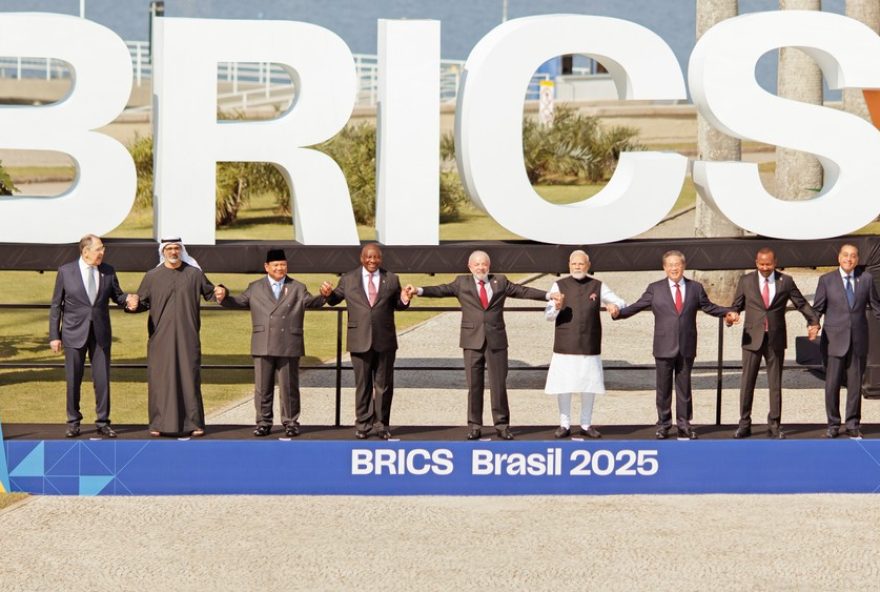 17a-cupula-do-brics3A-arabia-saudita-ausente-na-foto-de-familia.-quem-esta-la-e-quem-faltou-nos-registros-oficiais-do-g20