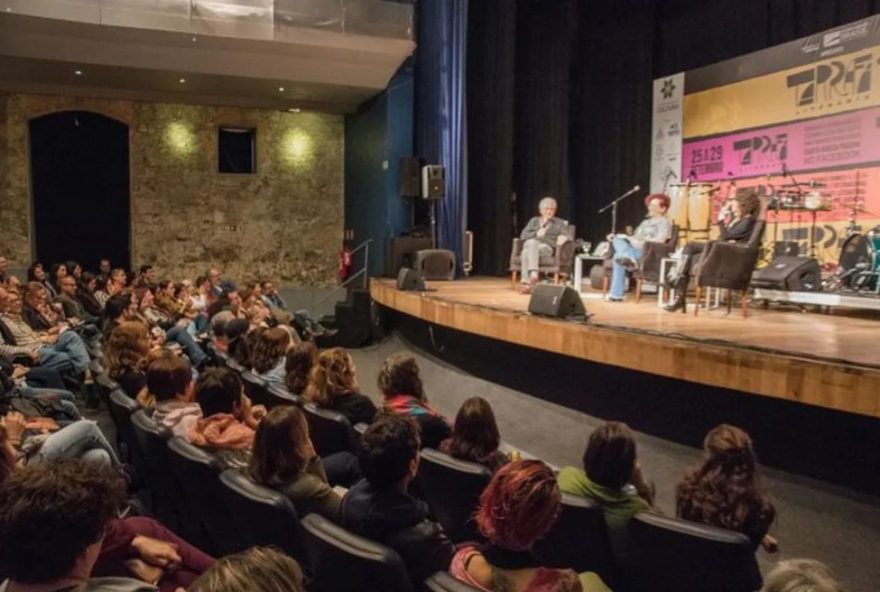 17a-tarrafa-literaria-em-santos3A-programacao-com-escritores-renomados-e-debates-envolventes