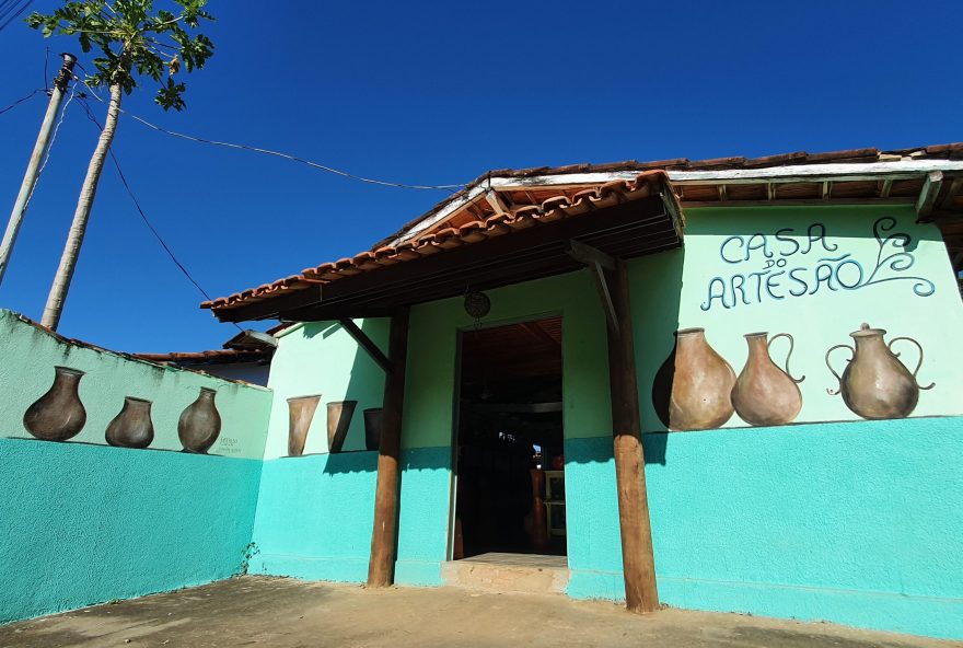 Casa do Artesão: peças de mais de 20 artistas, entre objetos de crochê, tecido, palha, madeira. (Foto: Divulgação/Prefeitura de Trindade)