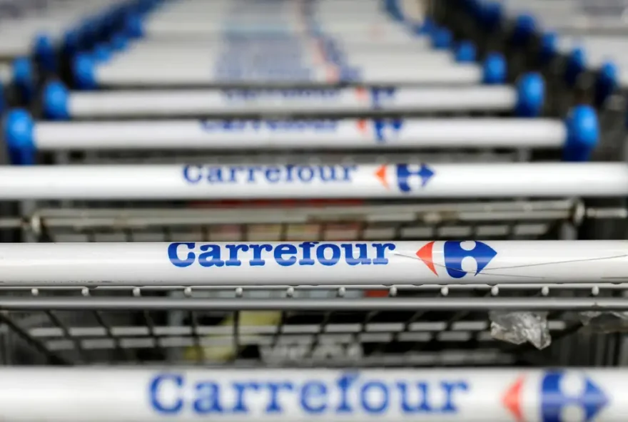 2022-05-19t135230z_1_lynxnpei4i0lx_rtroptp_4_carrefour-results