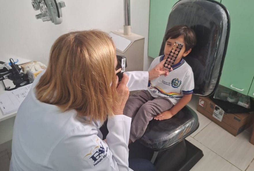 22acoes-oftalmologicas-gratuitas-em-fernando-de-noronha3A-doacoes-de-oculos-e-cuidados-visuais22