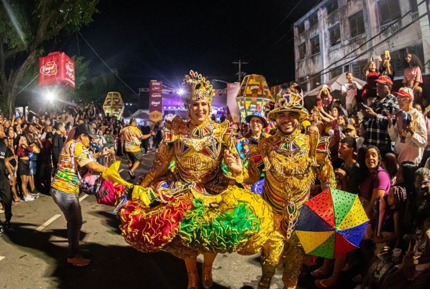 22alegria-e-cultura3A-arraia-do-alemao-reune-50-mil-pessoas-em-festa-tradicional22