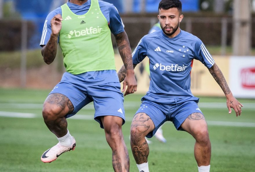 22cruzeiro-x-gremio3A-trio-da-raposa-superou-os-r24-70-milhoes-aos-cofres-do-tricolor-gaucho22