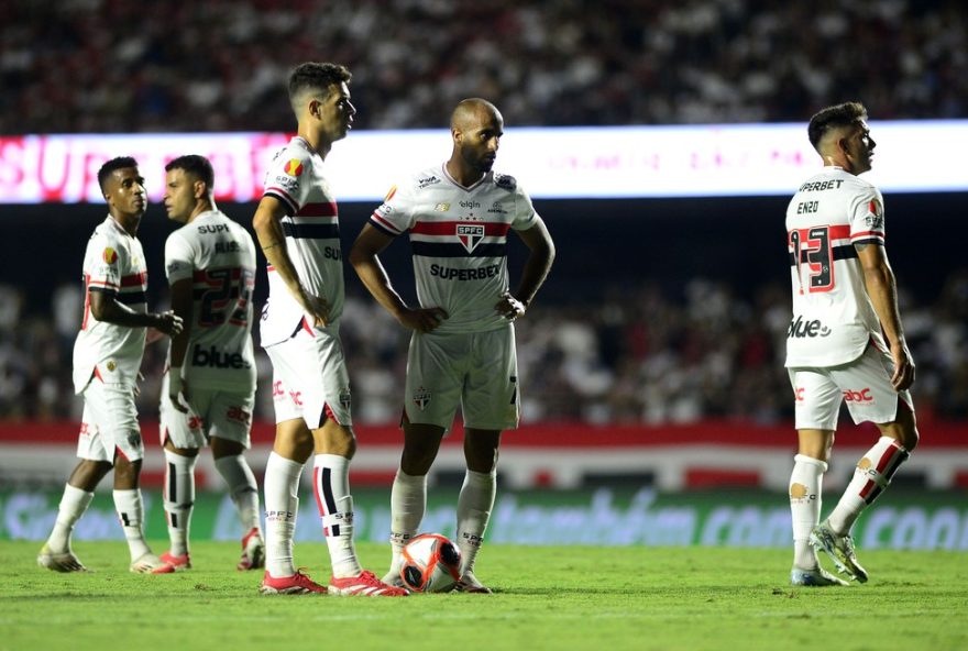 22desafios-fisicos-afetam-a-dupla-lucas-e-oscar-no-sao-paulo3A-recuperacao-em-curso-para-retorno-em-202522