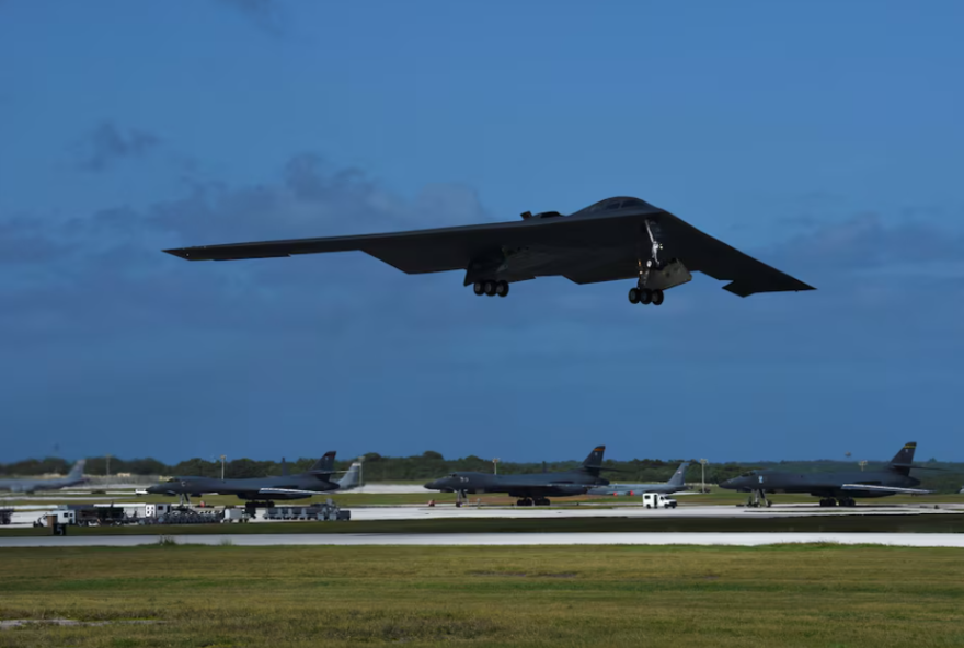 22deslocamento-dos-bombardeiros-b-2-para-bases-militares-britanicas-em-meio-as-tensoes-com-o-ira22