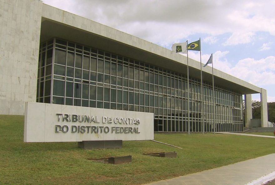 22distrito-federal3A-camara-aprova-criacao-de-mais-41-cargos-no-tribunal-de-contas-com-salarios-de-ate-r24-17-mil22