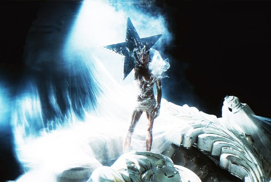 22encanto223A-o-primeiro-album-de-cesar-soares-com-11-musicas-marcantes-e-colaboracoes-que-encantam-o-publico