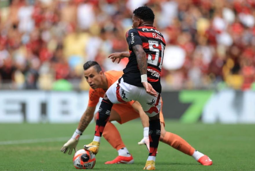 22fabio-evita-gol-bizarro-do-flamengo-na-final-do-carioca22