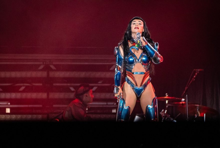 22fas-cantam-meu-nome-e-julia-em-show-de-katy-perry3A-entenda-o-meme22