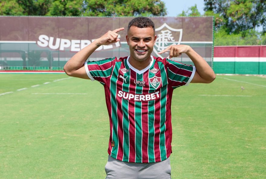 22fluminense-anuncia-contratacao-do-volante-alisson-em-novo-reforco-ate-202622 22fluminense-anuncia-contratacao-do-volante-alisson-em-novo-reforco-ate-202622