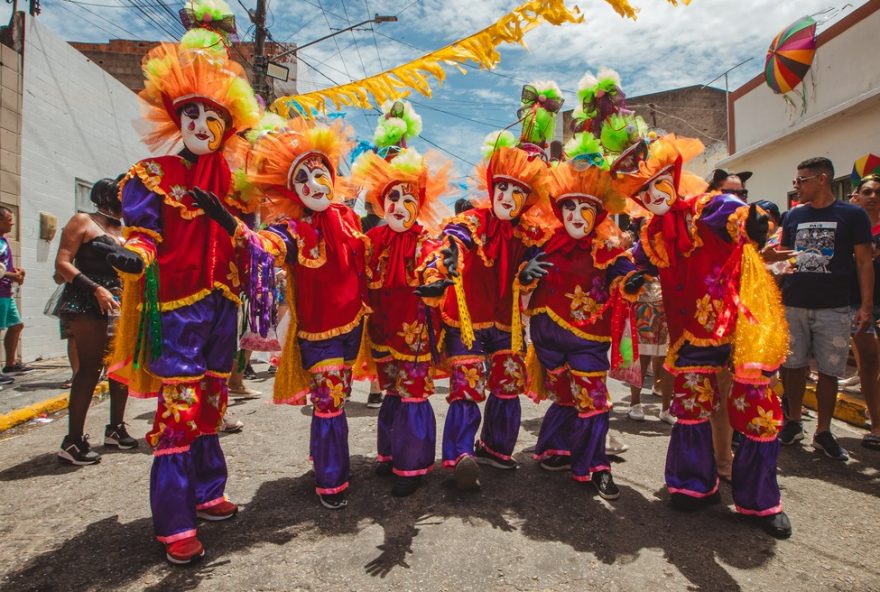 22grito-de-carnaval-em-bezerros3A-programacao-e-atracoes-carnavalescas-202522