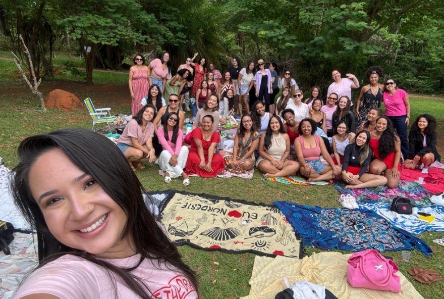 22grupo-de-garotas-em-brasilia3A-conheca-a-comunidade-criada-por-publicitaria-recem-chegada-ao-df22 22grupo-de-garotas-em-brasilia3A-conheca-a-comunidade-criada-por-publicitaria-recem-chegada-ao-df22