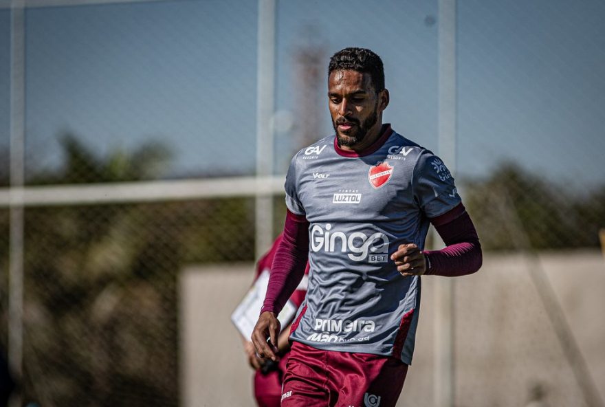 22junior-todinho-se-despede-do-vila-nova-apos-duas-temporadas3A-fim-de-uma-era-e-renovacao-em-campo22 22junior-todinho-se-despede-do-vila-nova-apos-duas-temporadas3A-fim-de-uma-era-e-renovacao-em-campo22